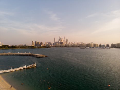 Crowned Dubai Skyline Luxury Hotel With Royal Suites