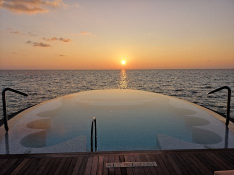Scenic Island Resorts With Infinity Pool Deck Views Over the Sea